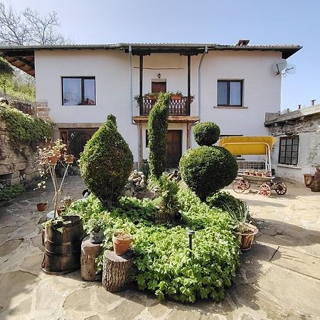 Къща За Гости Чичарите Gabrovo Exterior photo