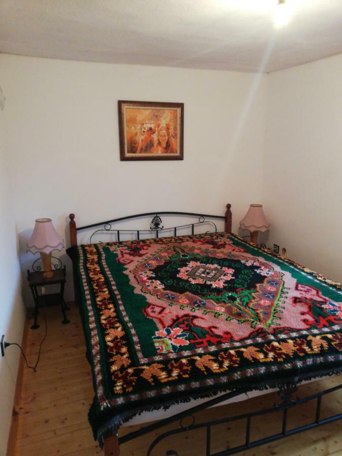 Къща За Гости Чичарите Gabrovo Exterior photo