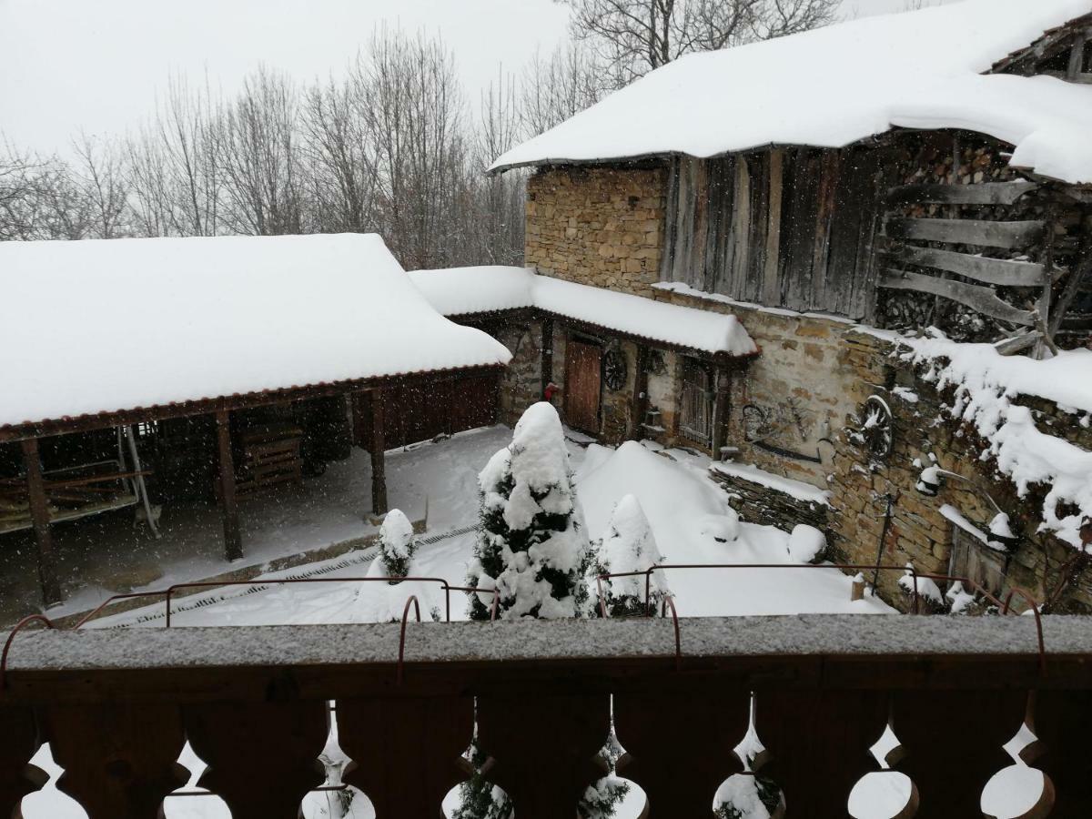 Къща За Гости Чичарите Gabrovo Exterior photo